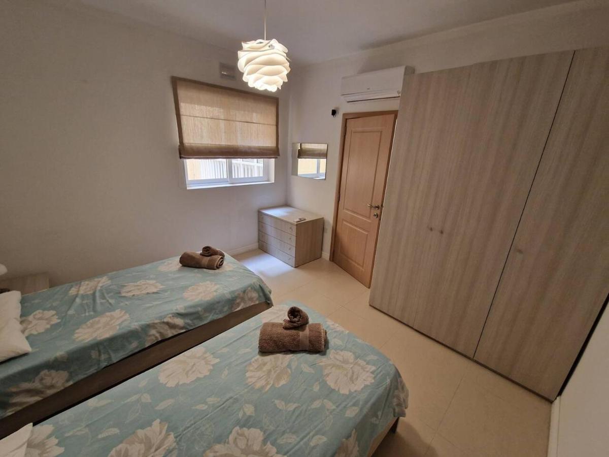 Seabreeze Casablanca Flat Apartment Zebbug  Bagian luar foto